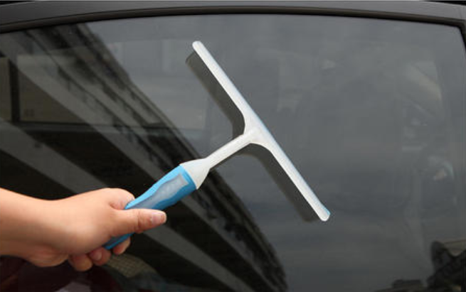 你是不是這樣清潔家里的窗戶玻璃？