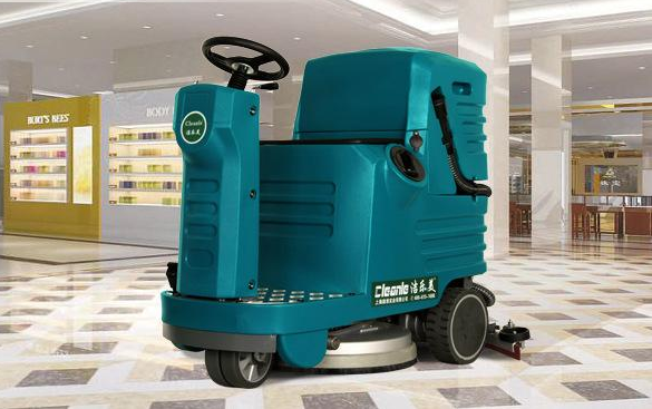 駕駛式洗地機引領行業(yè)前行